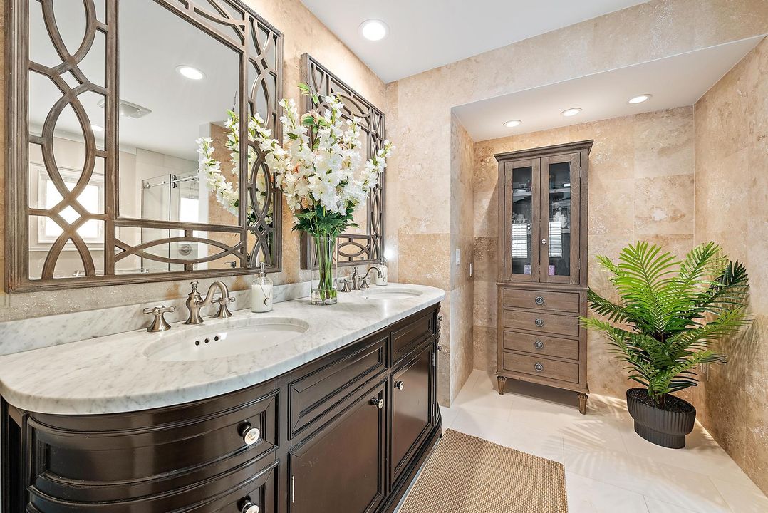 На продажу: $2,975,000 (3 спален, 2 ванн, 2672 Квадратных фут)