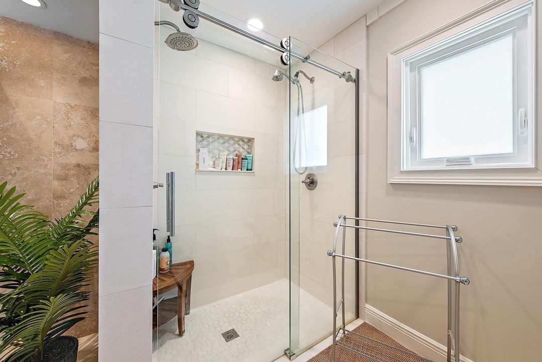 На продажу: $2,975,000 (3 спален, 2 ванн, 2672 Квадратных фут)