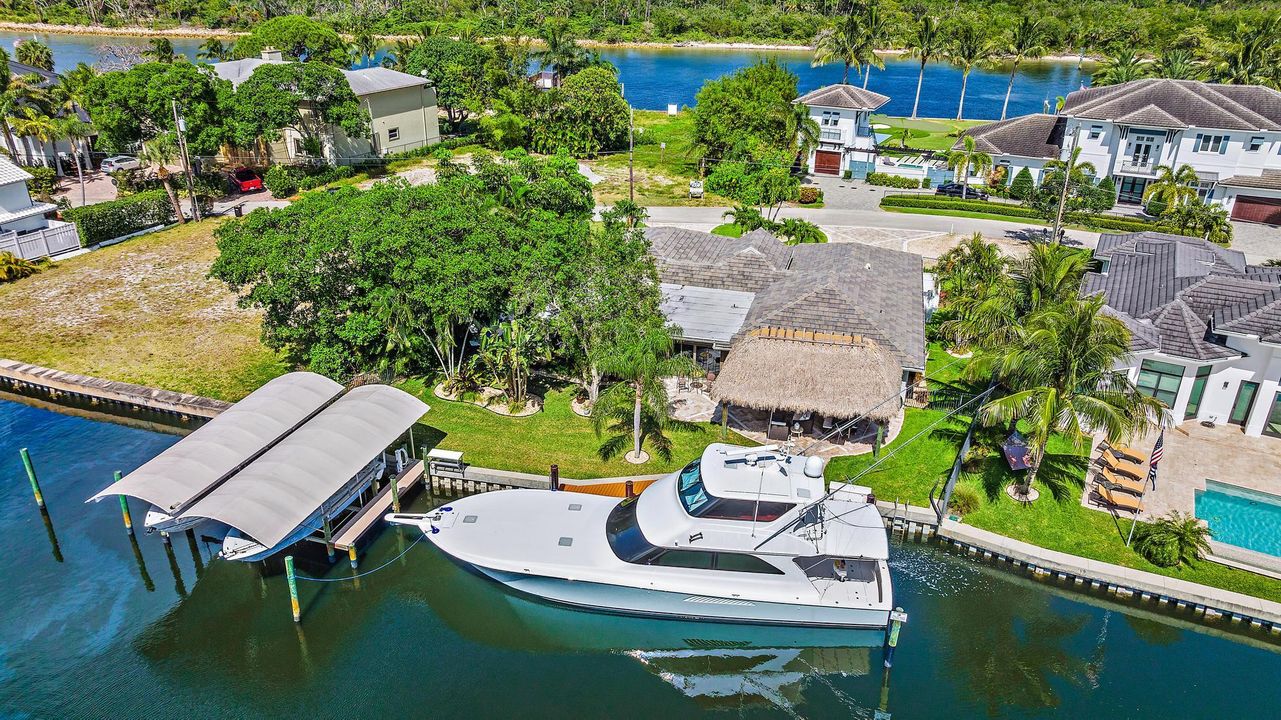 На продажу: $2,975,000 (3 спален, 2 ванн, 2672 Квадратных фут)