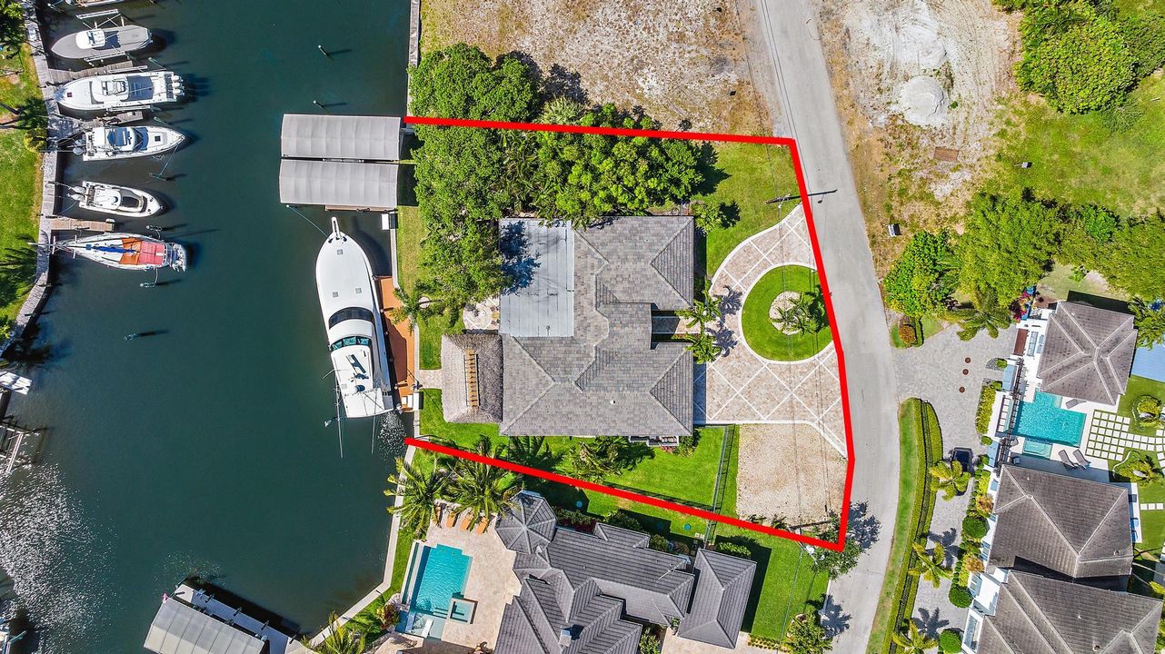 На продажу: $2,975,000 (3 спален, 2 ванн, 2672 Квадратных фут)