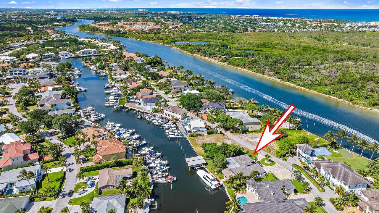 На продажу: $2,975,000 (3 спален, 2 ванн, 2672 Квадратных фут)