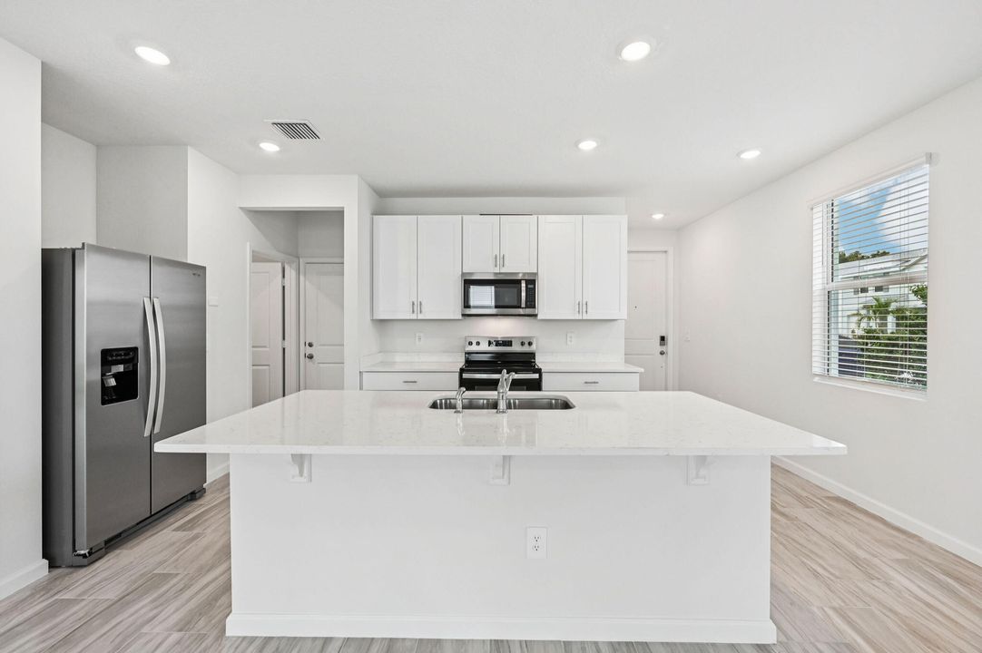 En Venta: $344,530 (3 camas, 2 baños, 1808 Pies cuadrados)