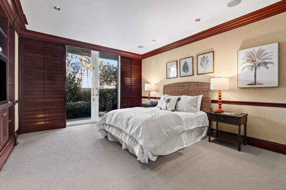 待售: $4,500,000 (2 贝兹, 2 浴室, 2107 平方英尺)