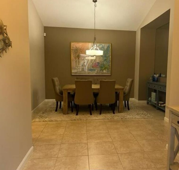 Active With Contract: $2,650 (3 beds, 2 baths, 1549 Square Feet)