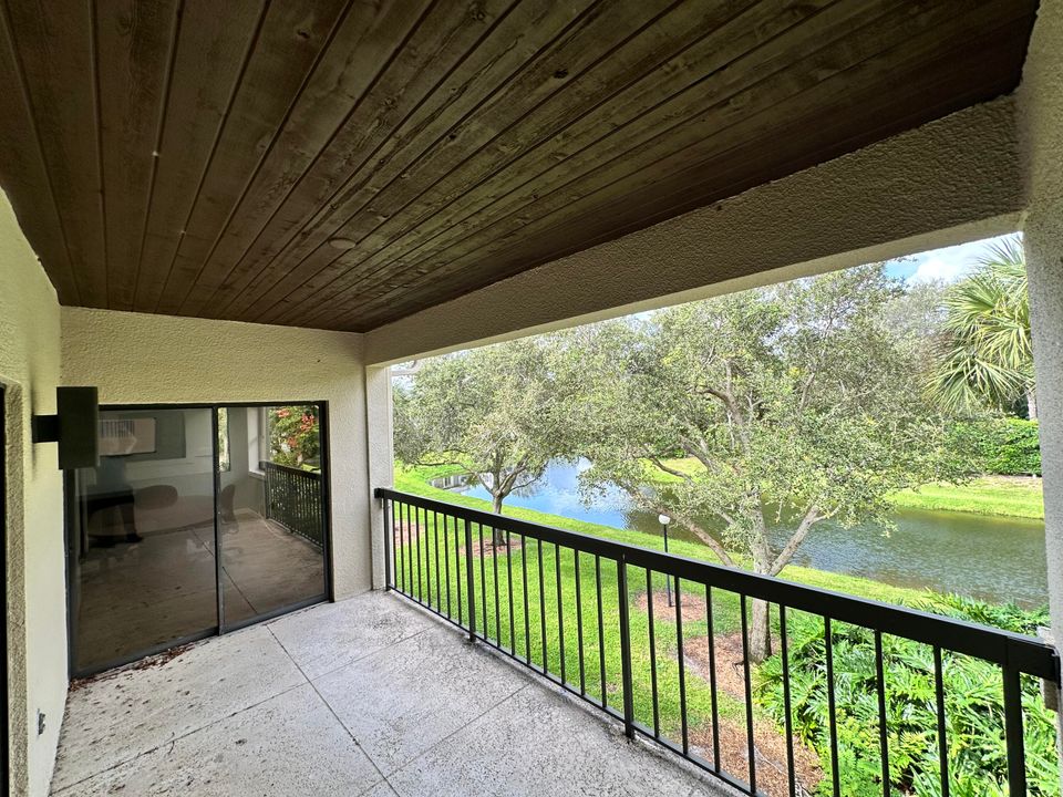 En Venta: $405,000 (0 camas, 0 baños, 1124 Pies cuadrados)