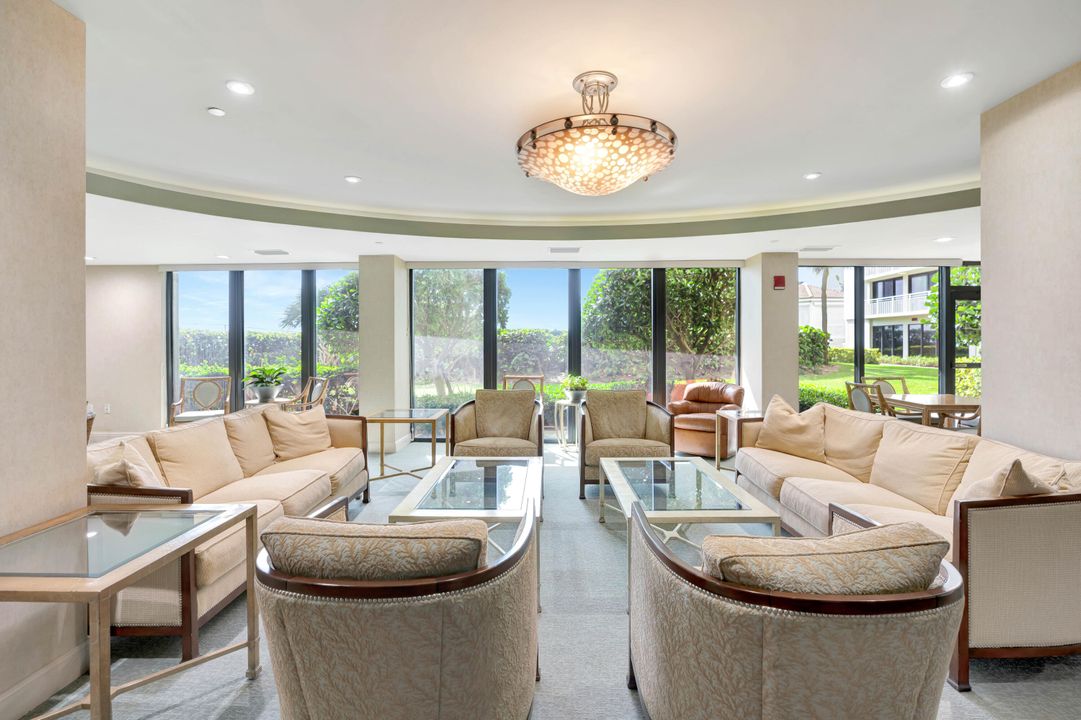 For Sale: $1,495,000 (2 beds, 2 baths, 1524 Square Feet)