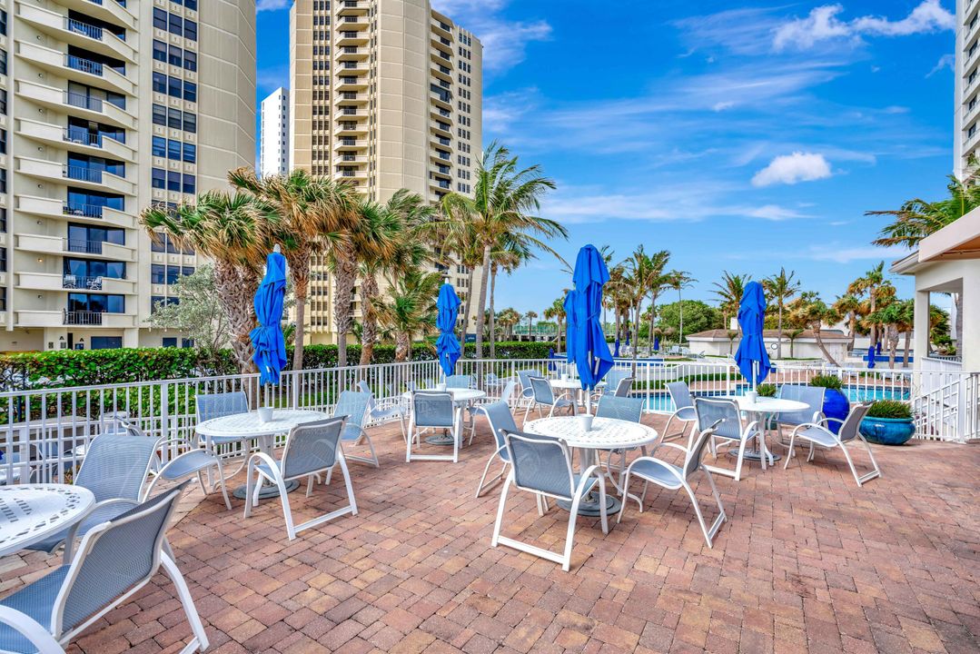 For Sale: $1,495,000 (2 beds, 2 baths, 1524 Square Feet)