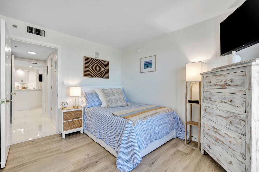 For Sale: $1,495,000 (2 beds, 2 baths, 1524 Square Feet)