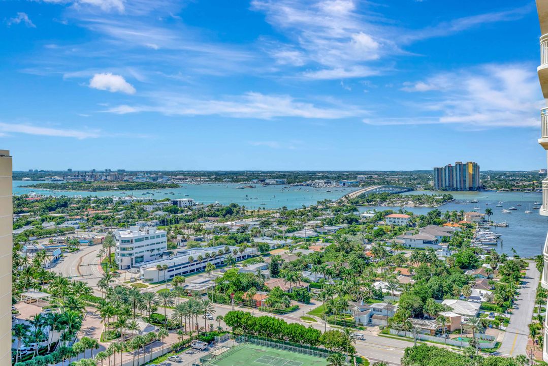 For Sale: $1,495,000 (2 beds, 2 baths, 1524 Square Feet)