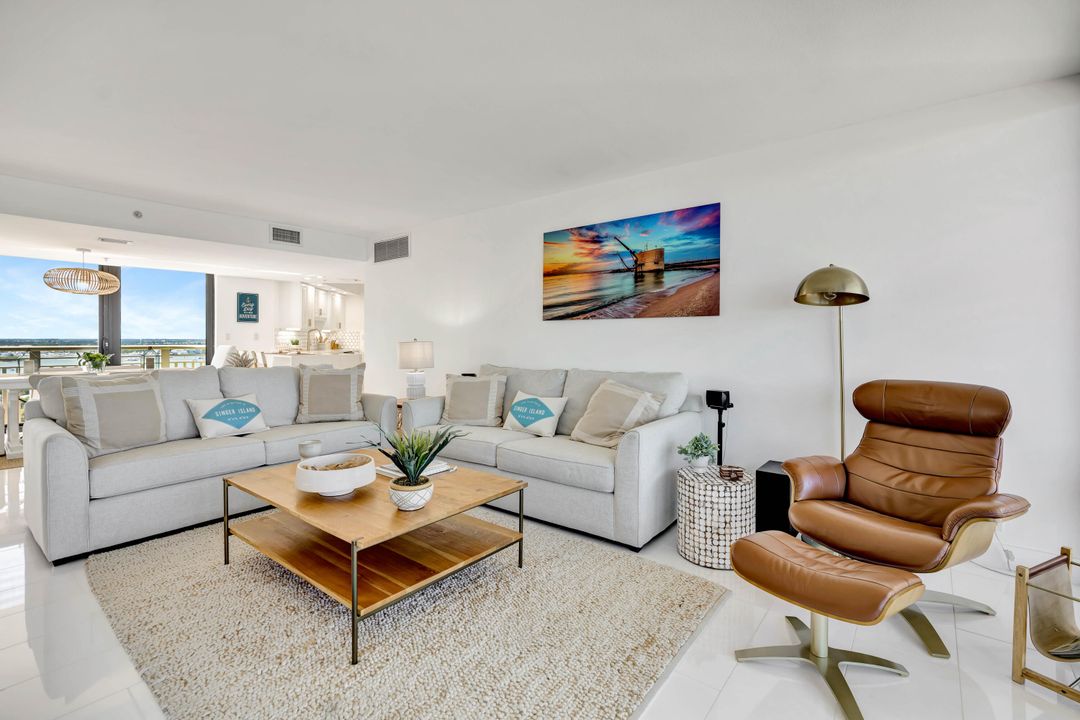 For Sale: $1,495,000 (2 beds, 2 baths, 1524 Square Feet)