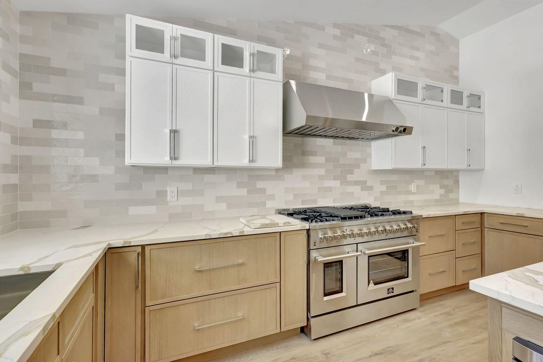 For Sale: $1,199,000 (4 beds, 3 baths, 2300 Square Feet)