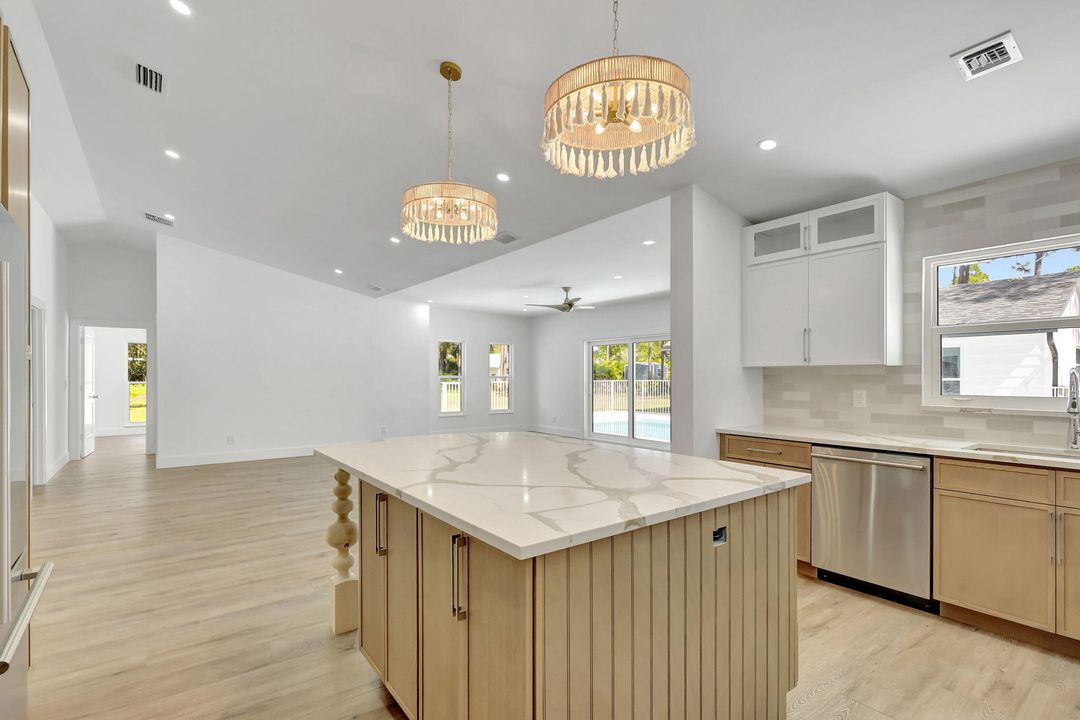 For Sale: $1,199,000 (4 beds, 3 baths, 2300 Square Feet)