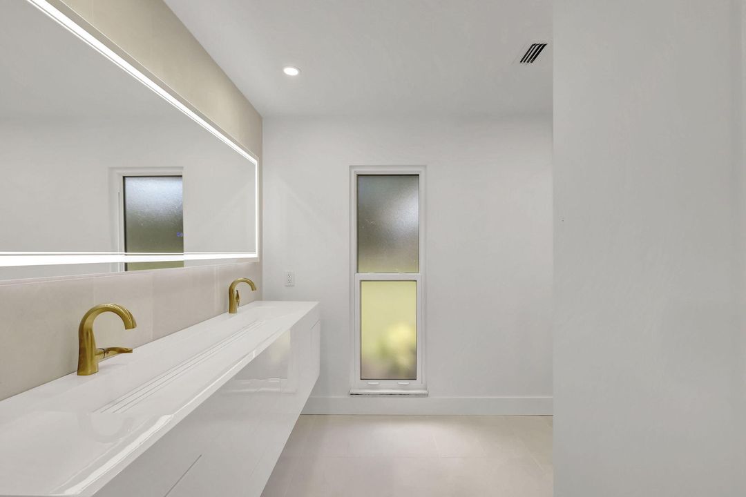 For Sale: $1,199,000 (4 beds, 3 baths, 2300 Square Feet)