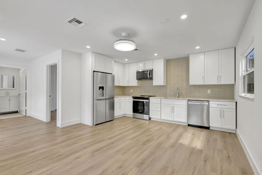 For Sale: $1,199,000 (4 beds, 3 baths, 2300 Square Feet)