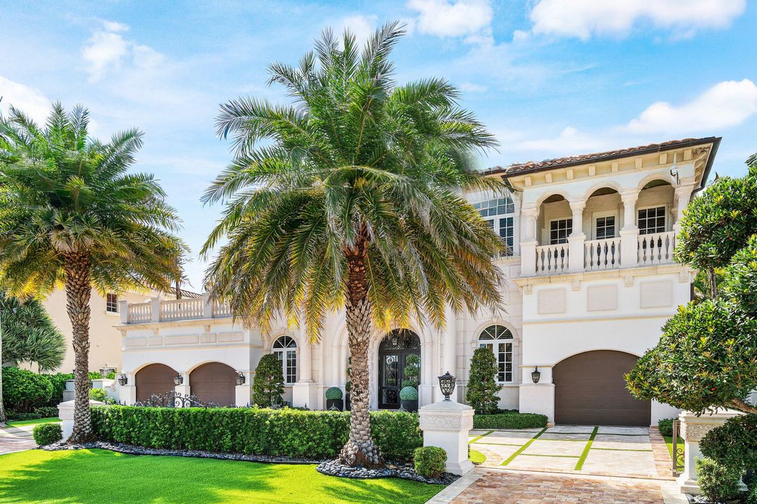 For Sale: $10,250,000 (5 beds, 5 baths, 7569 Square Feet)