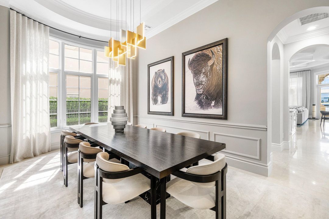 For Sale: $10,250,000 (5 beds, 5 baths, 7569 Square Feet)