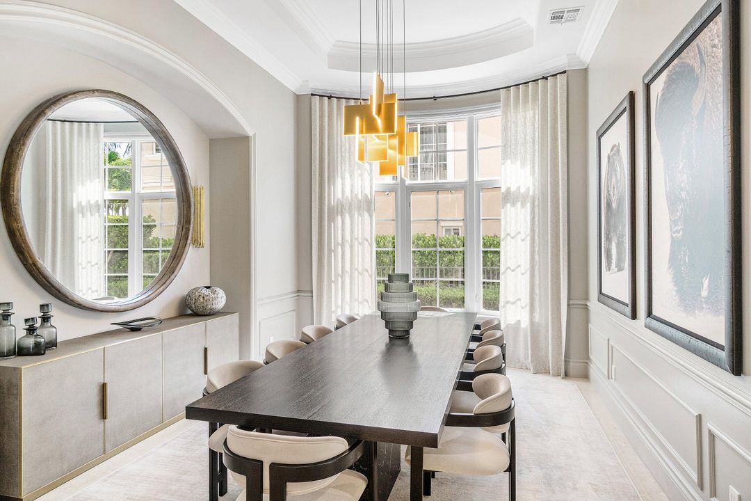 For Sale: $10,250,000 (5 beds, 5 baths, 7569 Square Feet)