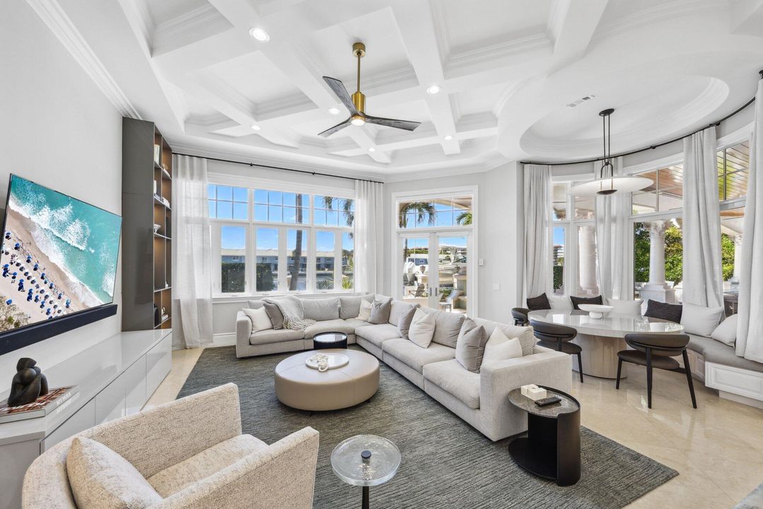 For Sale: $10,250,000 (5 beds, 5 baths, 7569 Square Feet)