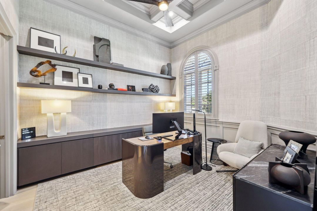 For Sale: $10,250,000 (5 beds, 5 baths, 7569 Square Feet)