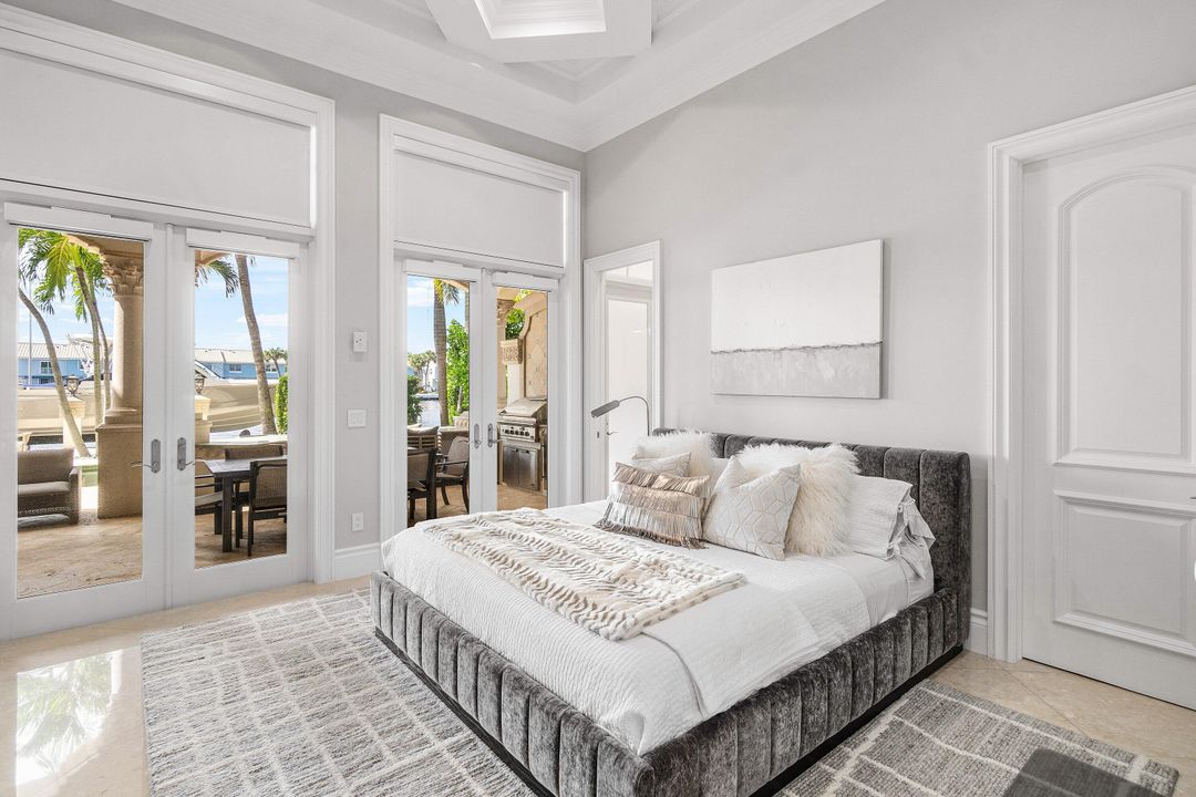 For Sale: $10,250,000 (5 beds, 5 baths, 7569 Square Feet)