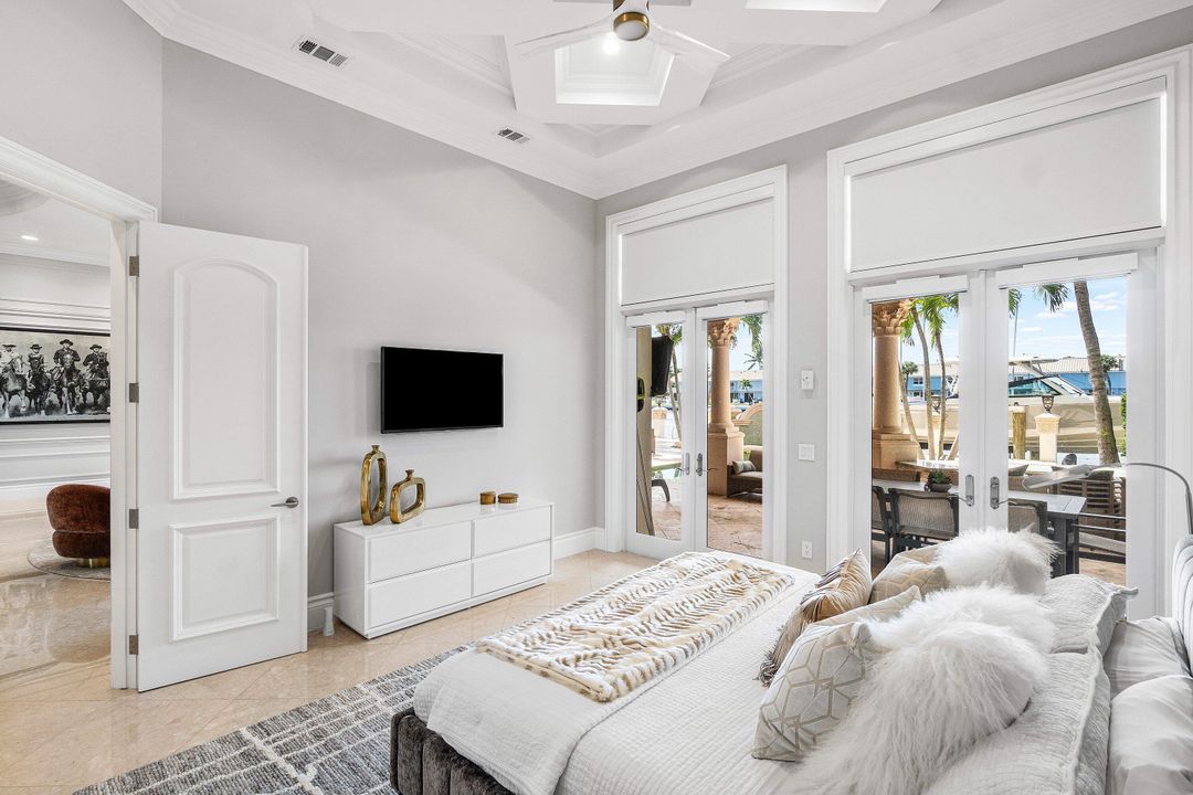 For Sale: $10,250,000 (5 beds, 5 baths, 7569 Square Feet)