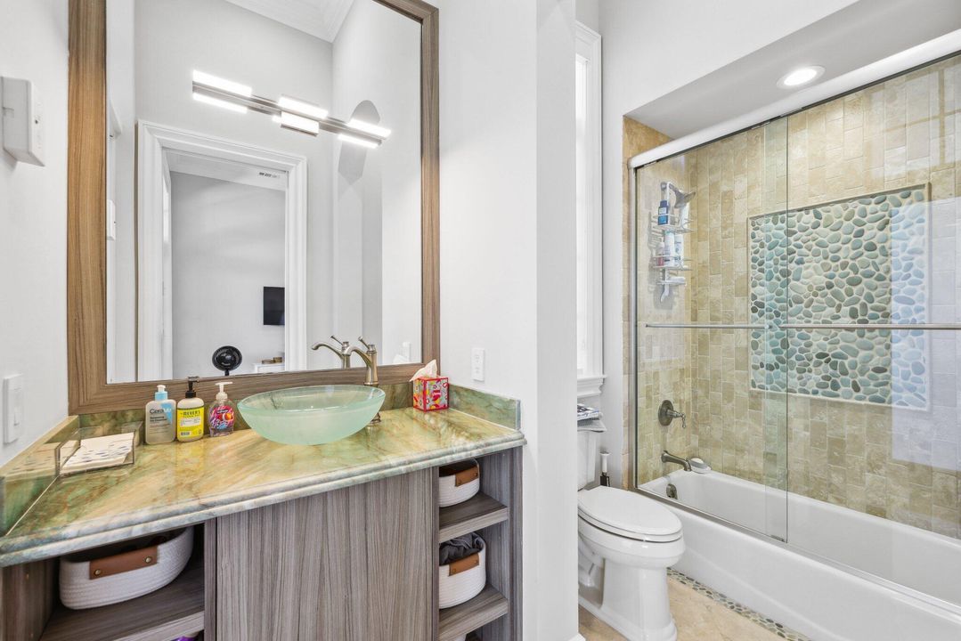 For Sale: $10,250,000 (5 beds, 5 baths, 7569 Square Feet)