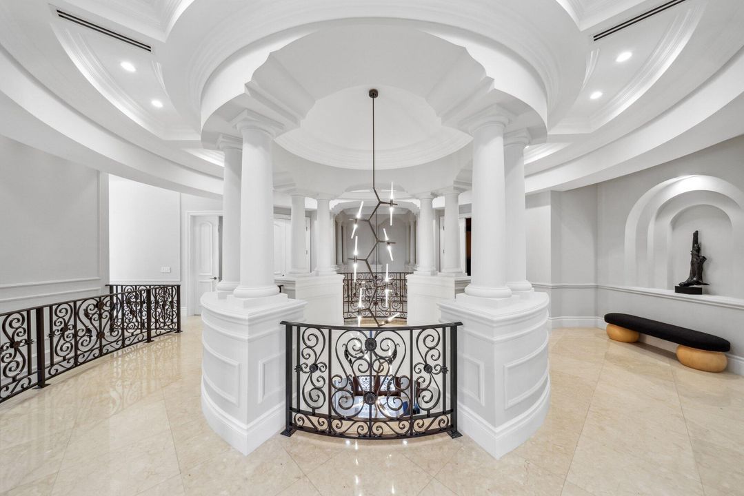 For Sale: $10,250,000 (5 beds, 5 baths, 7569 Square Feet)