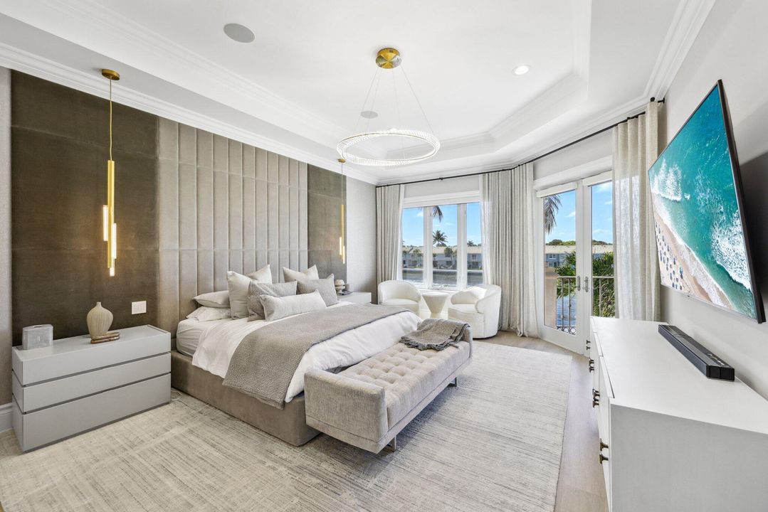 For Sale: $10,250,000 (5 beds, 5 baths, 7569 Square Feet)