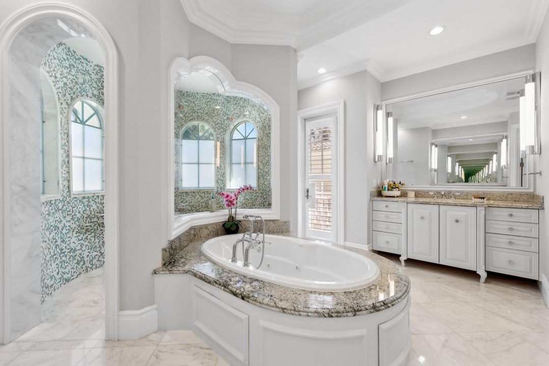 For Sale: $10,250,000 (5 beds, 5 baths, 7569 Square Feet)