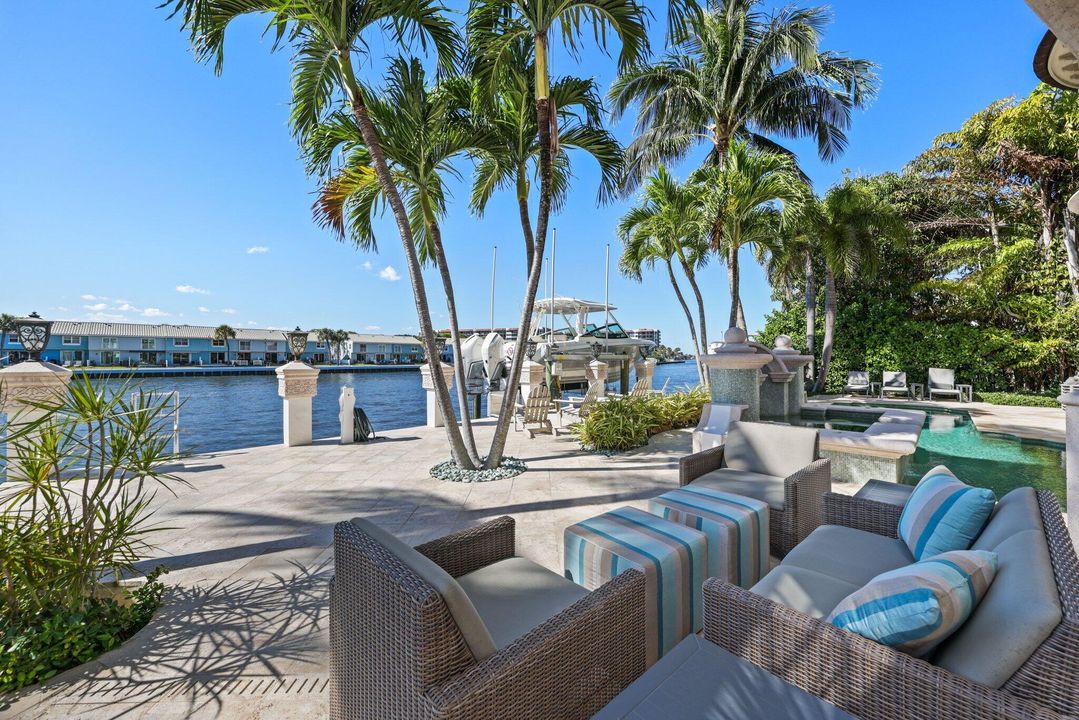 For Sale: $10,250,000 (5 beds, 5 baths, 7569 Square Feet)