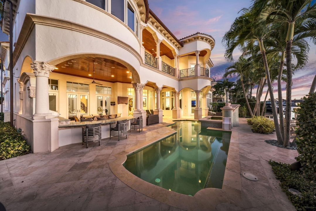 For Sale: $10,250,000 (5 beds, 5 baths, 7569 Square Feet)