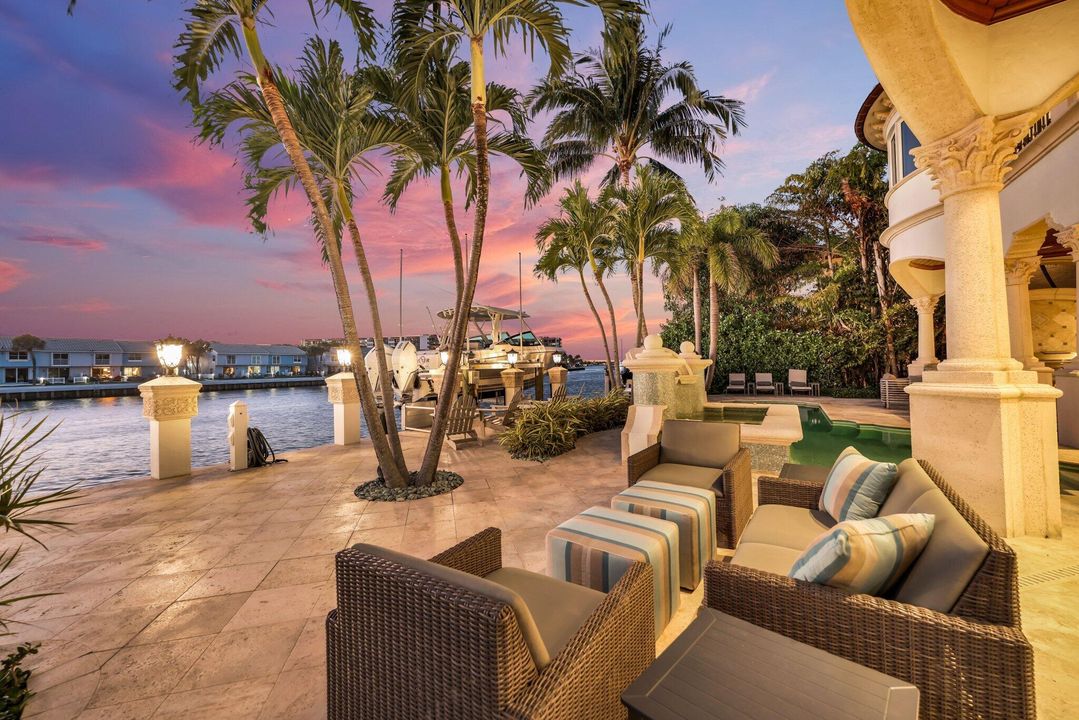 For Sale: $10,250,000 (5 beds, 5 baths, 7569 Square Feet)