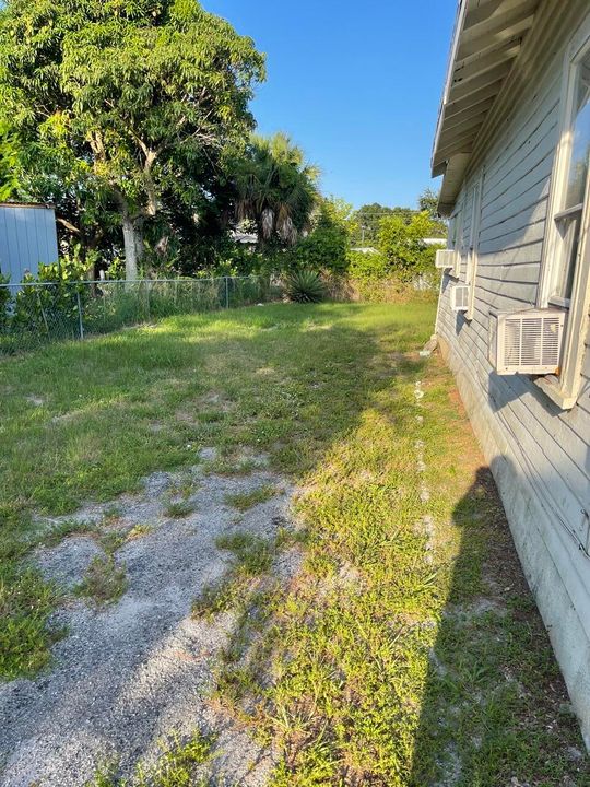 For Sale: $140,000 (3 beds, 1 baths, 1072 Square Feet)