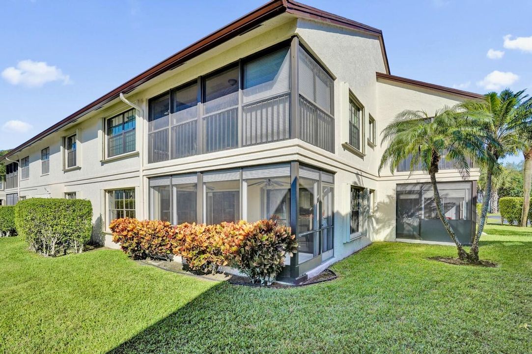 На продажу: $257,900 (3 спален, 2 ванн, 1396 Квадратных фут)