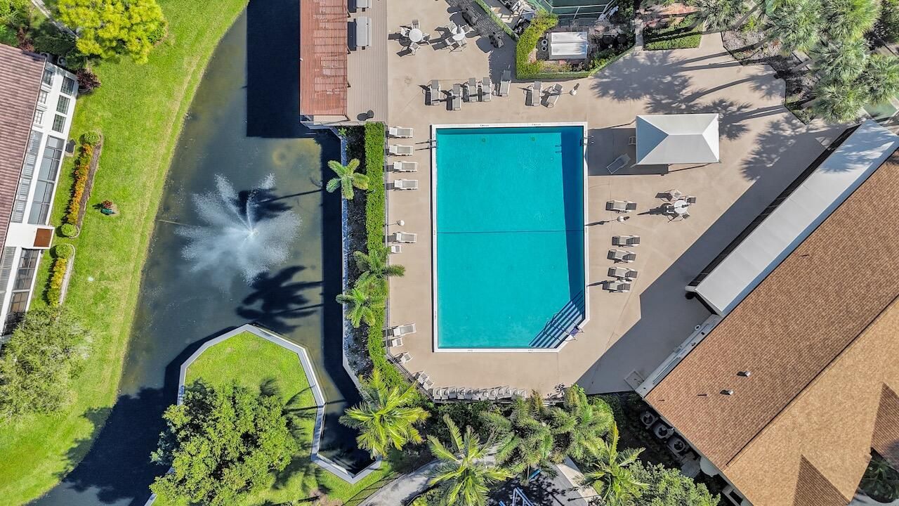 На продажу: $257,900 (3 спален, 2 ванн, 1396 Квадратных фут)