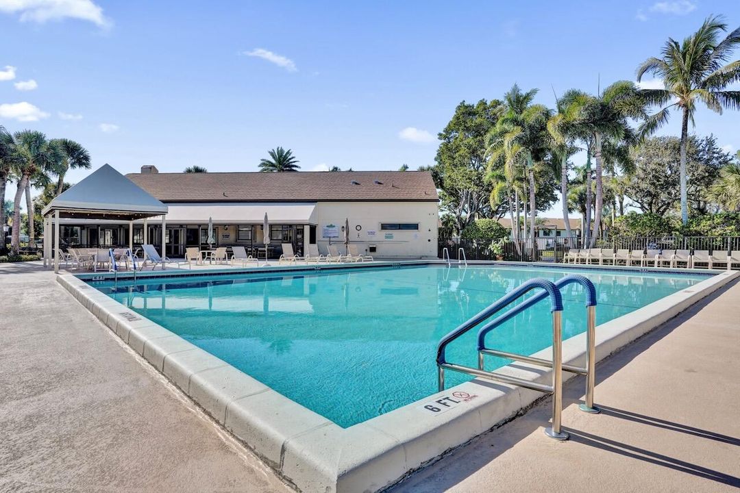 На продажу: $257,900 (3 спален, 2 ванн, 1396 Квадратных фут)