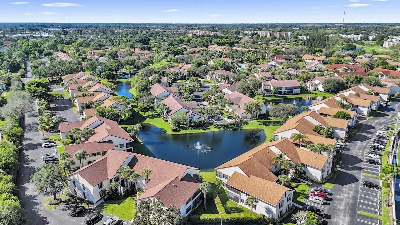 На продажу: $257,900 (3 спален, 2 ванн, 1396 Квадратных фут)