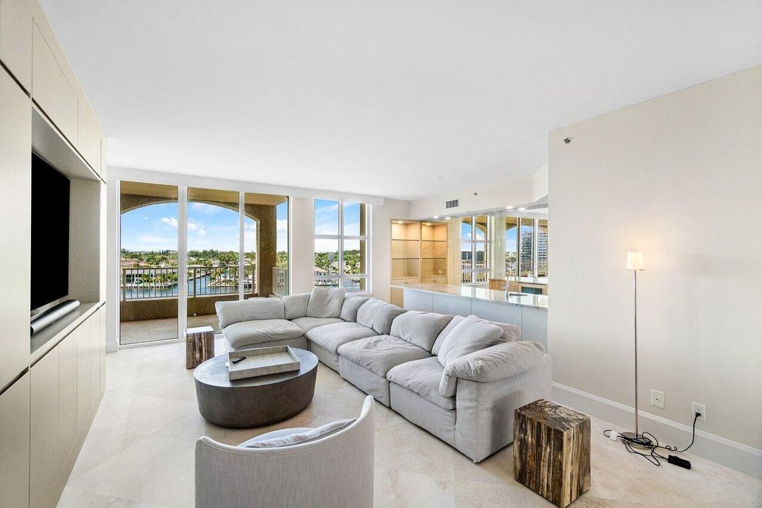 En Venta: $1,965,000 (2 camas, 2 baños, 2292 Pies cuadrados)