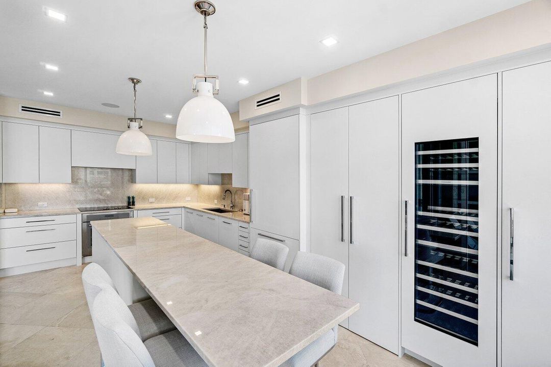 En Venta: $1,965,000 (2 camas, 2 baños, 2292 Pies cuadrados)