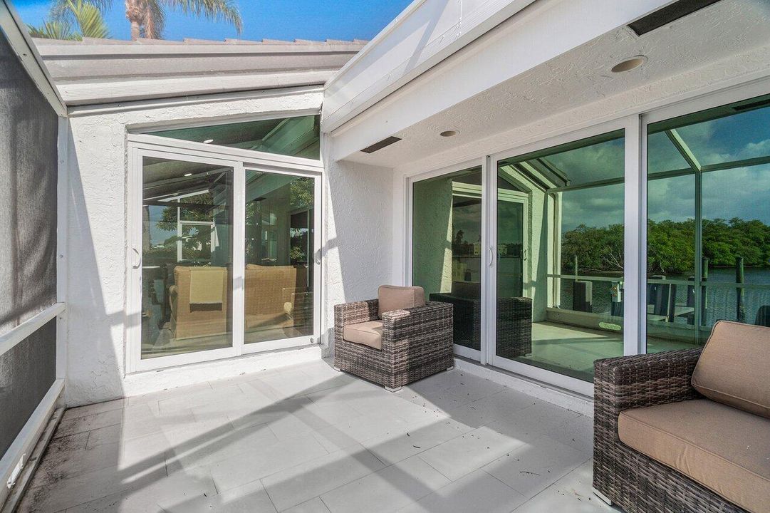 出租: $11,500 (3 贝兹, 2 浴室, 2615 平方英尺)