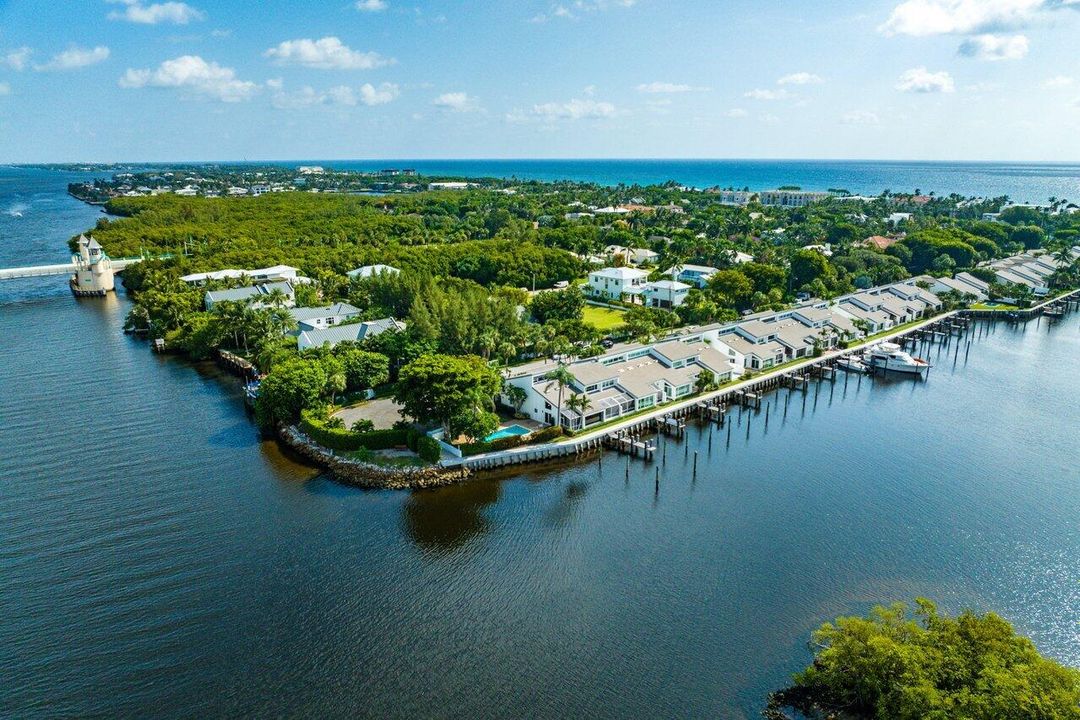 出租: $11,500 (3 贝兹, 2 浴室, 2615 平方英尺)