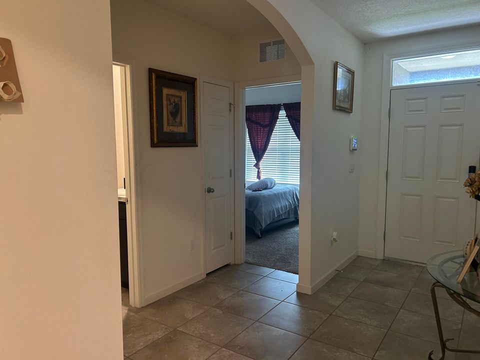 For Sale: $370,000 (3 beds, 2 baths, 1672 Square Feet)