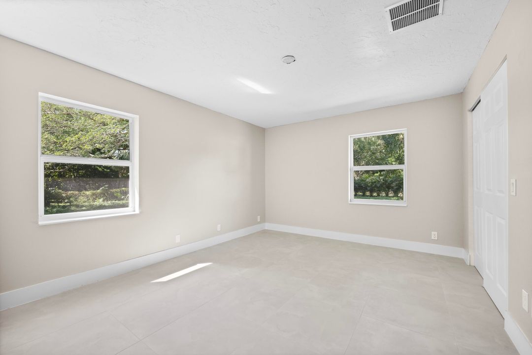 En Venta: $325,000 (3 camas, 2 baños, 1664 Pies cuadrados)