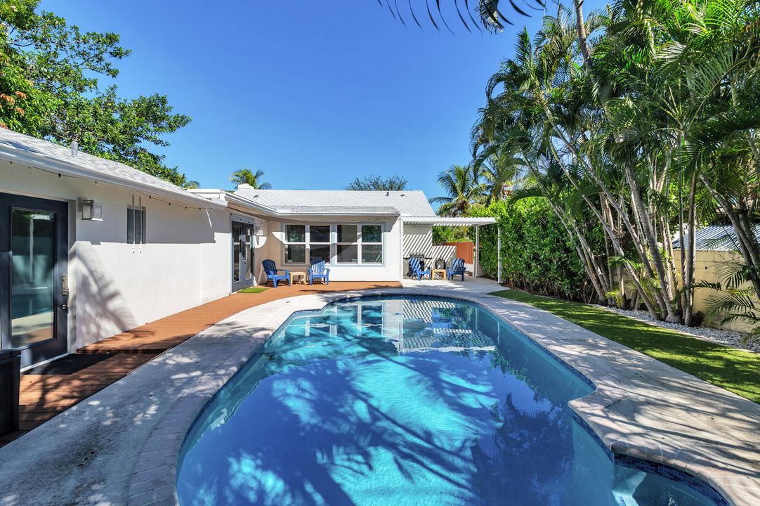 На продажу: $980,000 (3 спален, 2 ванн, 1702 Квадратных фут)