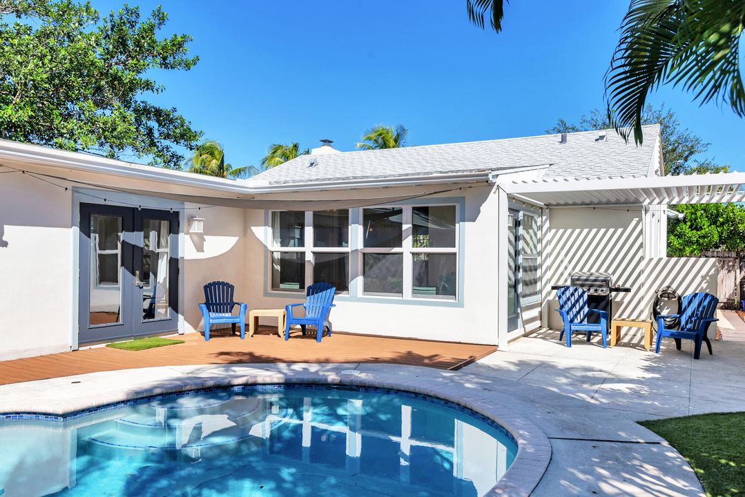 На продажу: $980,000 (3 спален, 2 ванн, 1702 Квадратных фут)