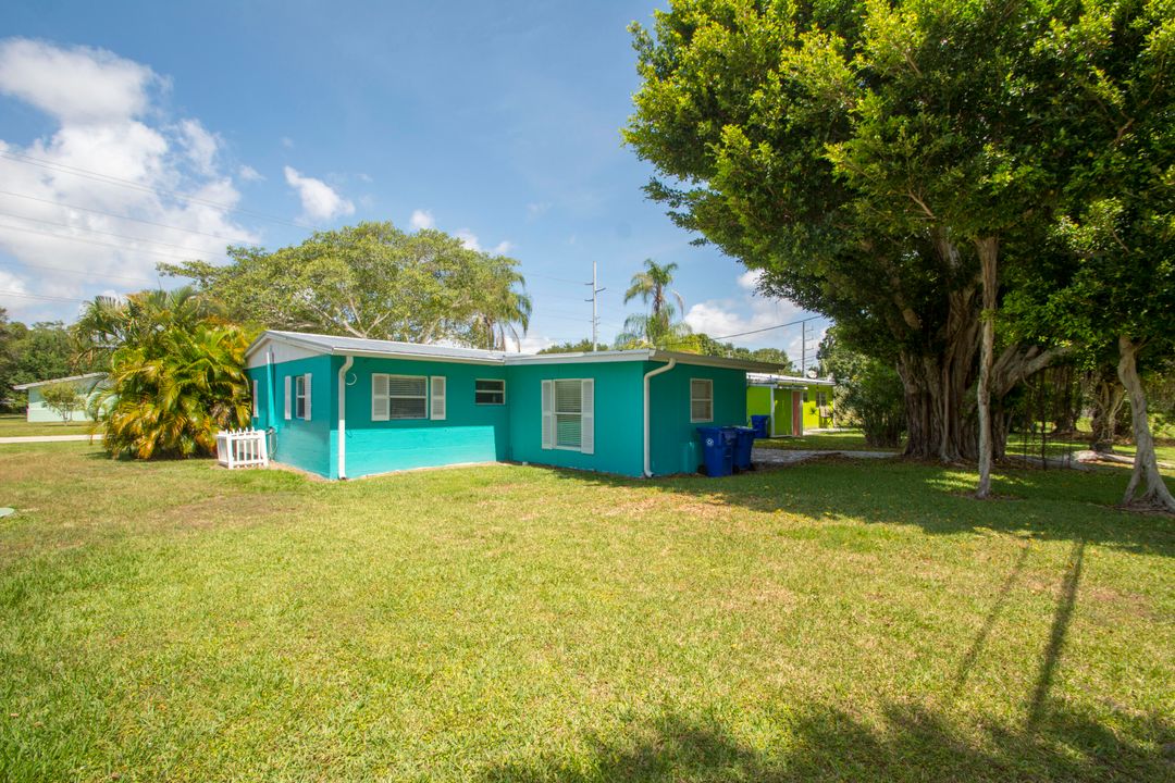 На продажу: $282,000 (2 спален, 1 ванн, 700 Квадратных фут)