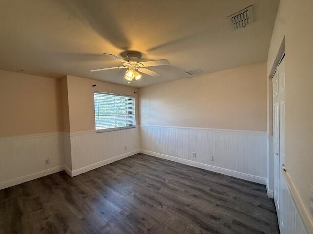 Под контрактом: $2,600 (4 спален, 2 ванн, 2575 Квадратных фут)