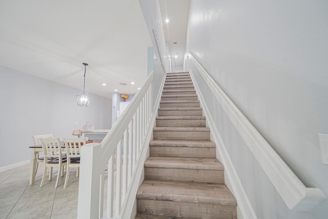 На продажу: $345,000 (3 спален, 2 ванн, 1628 Квадратных фут)