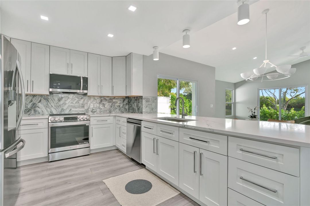 For Sale: $849,000 (3 beds, 2 baths, 1663 Square Feet)