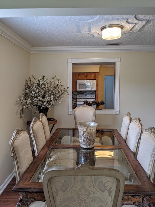 For Rent: $4,400 (3 beds, 2 baths, 1280 Square Feet)